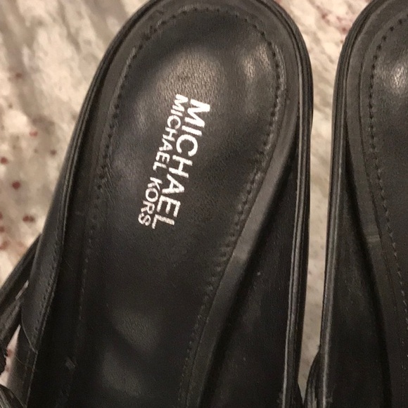 Michael Kors Heels 8.5 - Picture 4 of 6